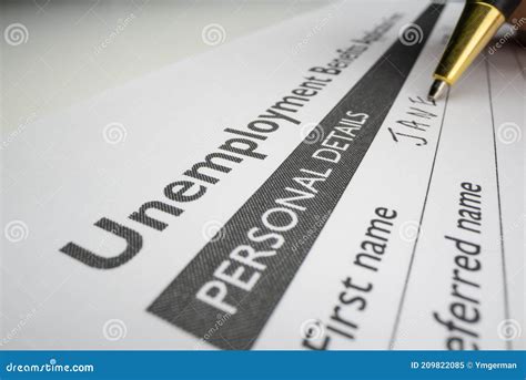 124 Employee Completing Paperwork Stock Photos Free Royalty Free