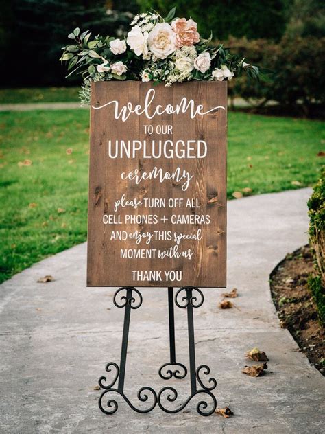 19 Unique Wedding Signs You Can Shop Right Now