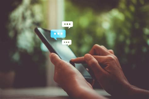 5 Advantages Of Business Messaging Over Instant Messaging