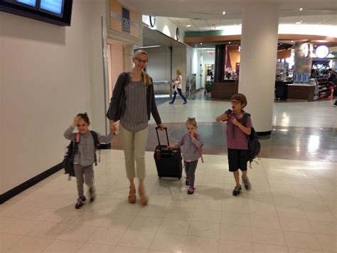 5 Steps To Flying With 5 Kids Cloudmom