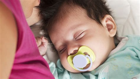 5 Ways Co Sleeping Helped Our Sleepless Infant