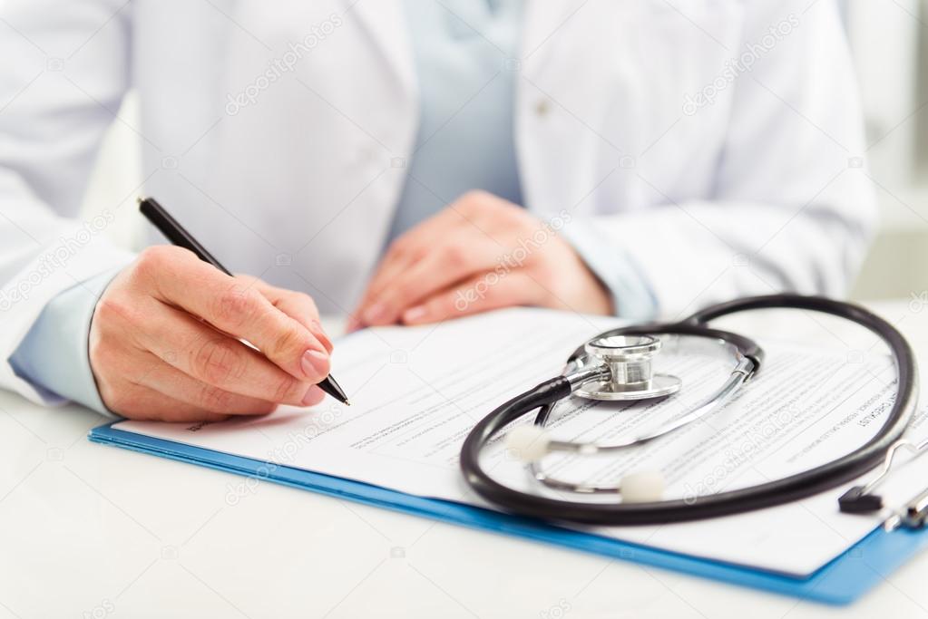 84 019 Doctor Paperwork Stock Photos High Res Pictures And Images