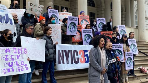 Advocates Call Out Mayor For Erasing Immigrants From Plan