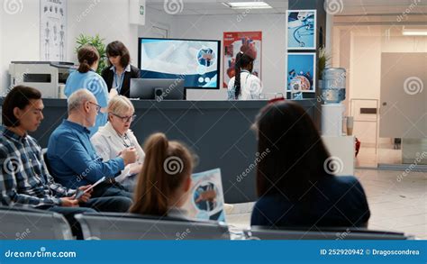 Busy Hospital Reception Stock Photos Pictures Royalty Free Images