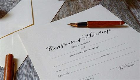 Differences Between A Marriage License And A Marriage Certificate