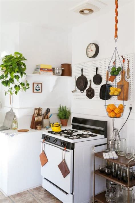 Diy Ideas To Revive Your Rental Kitchens L Essenziale