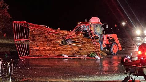 Driver Expected To Face Owi Charge After Hitting Hayride