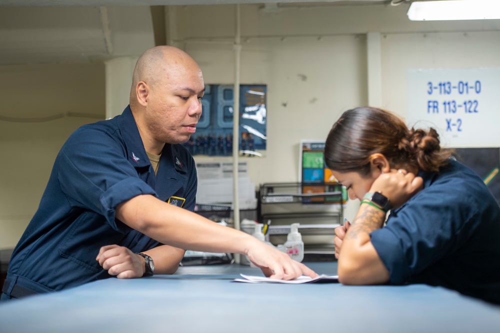 Dvids Images U S Navy Sailor Helps Sailor File Paperwork Image 7 Of 20