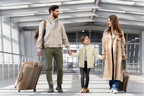 Essential Tips For Booking Flights To Achieve Your Dream Family Vacation