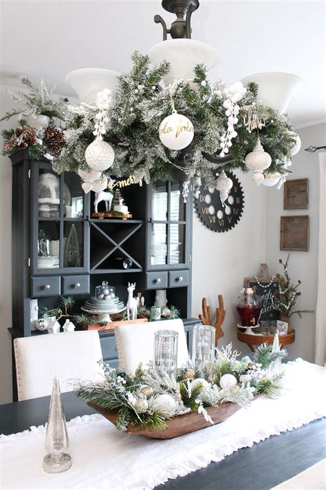 Farmhouse Christmas Decor Ideas 2017