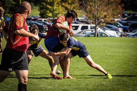 Form Tackle University Of Michigan Rugby