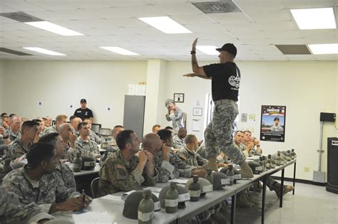 Fort Hood Air Assault School Hosts First Class With Own Team Article