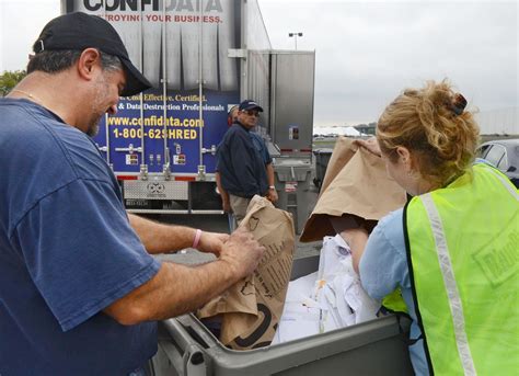 Free Shredding Event To Help Safely Destroy Documents To Be Held In Baldwinsville Syracuse Com