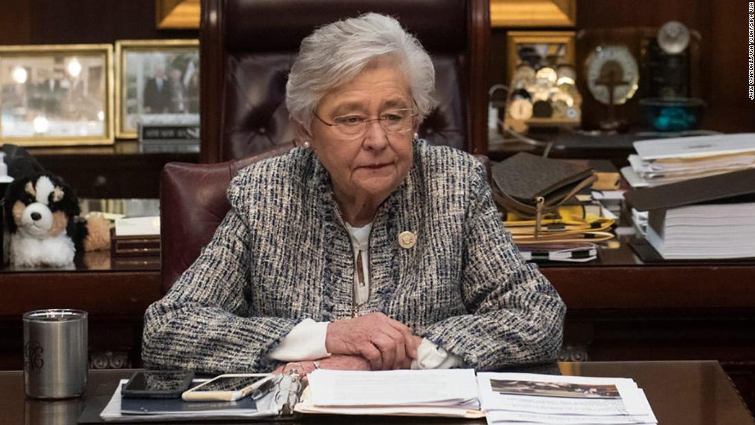 Gov Kay Ivey Signs Amp Quot Vaccine Passport Amp Quot Ban Into Law