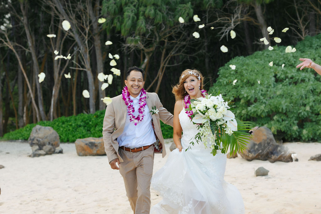 Hawaii Wedding Elopement Packages And Marriage Paperwork