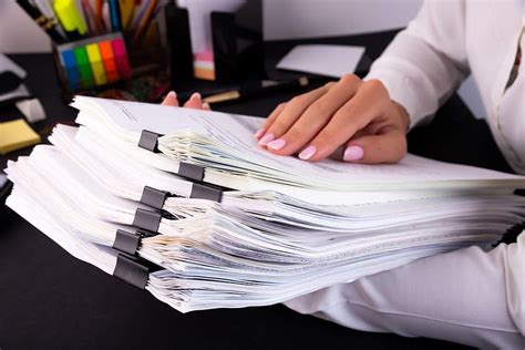 How Long To Keep Business Records Before Shredding Them