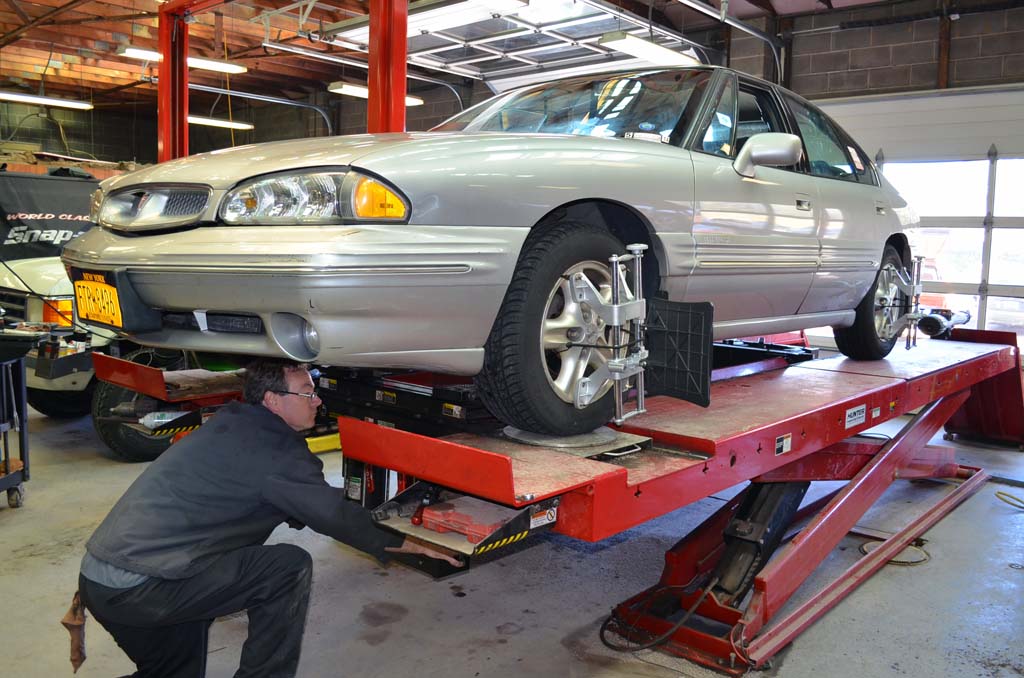 How Much Does Wheel Alignment Cost For Your Car Or Truck Whats The Cost