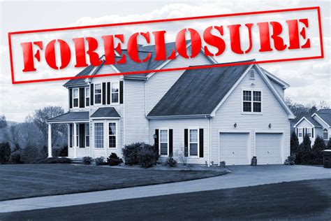 How To Buy A Foreclosed Home Buying Foreclosed Homes Real Estate