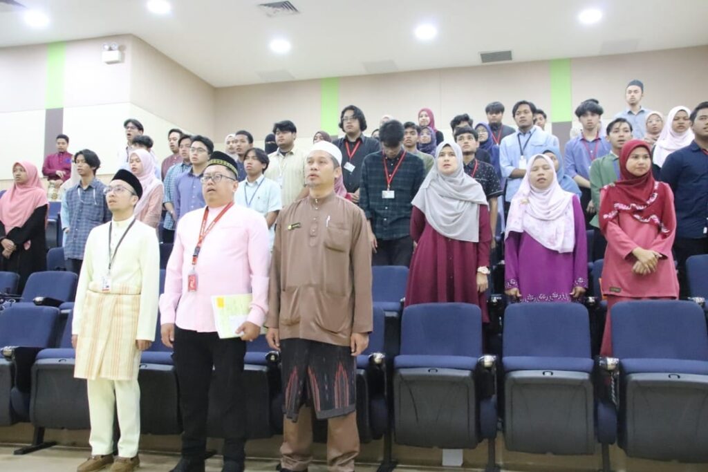 Majlis Graduasi E Fast Track Sesi 2022 Unisel Universiti Selangor