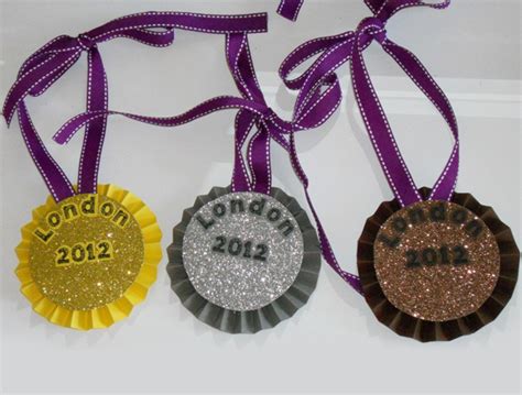 Make Your Own Medals Out Of Paper