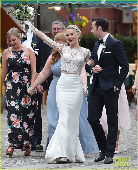 Matthew Lewis Amp Angela Jones Marry In Italy See The Wedding Pics Photo 4092300 Angela