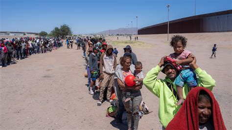 Number Of Migrants Crossing U S Southern Border Is Down But For How Long The New York Times