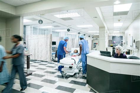 Nurse Complete Paperwork At Nurses Station High Res Stock Photo Getty