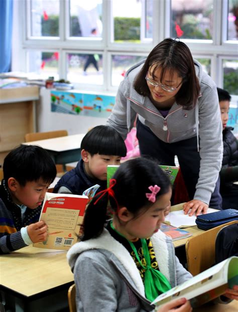 Paperwork Pushes Teachers To Breaking Point Chinadaily Com Cn