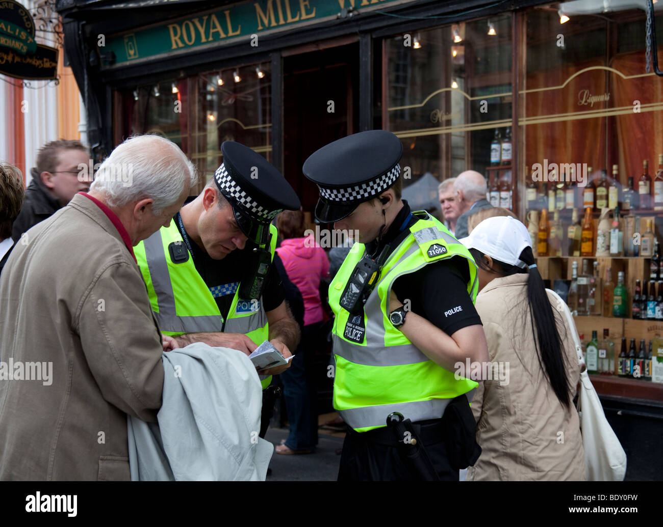 Police Officers Uk Hi Res Stock Photography And Images Alamy