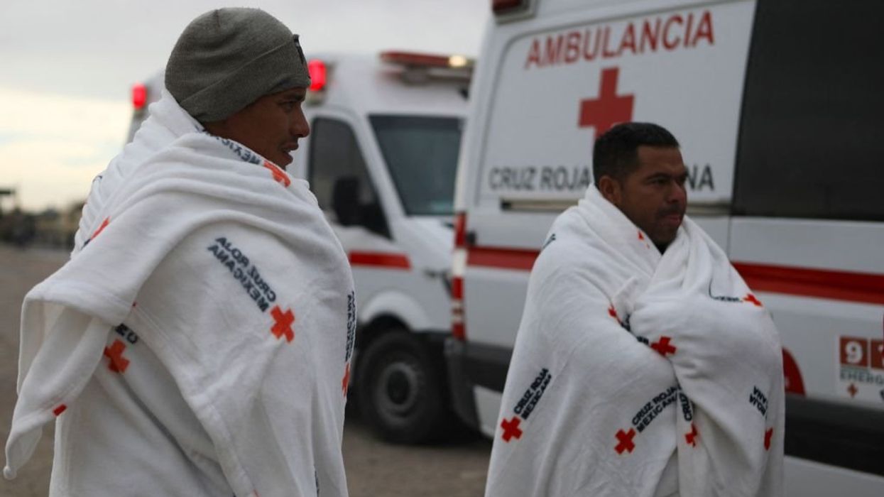 Red Cross Provides Migrants With Maps Guides For Journey To Us Mexico