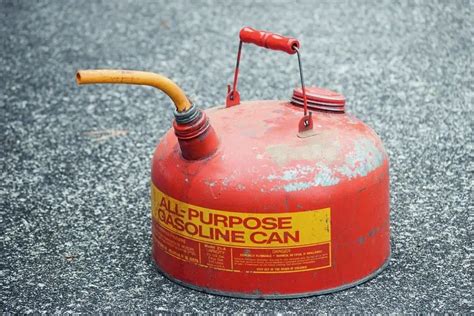 Safely Dispose Of Old Gasoline And Oil Mix Today 2021 Guide