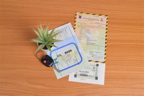 The 6 Important Vehicle Particulars Documents Every Driver Must Have