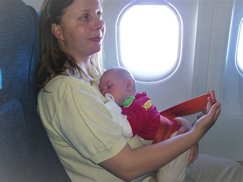 Travel Tips Tricks For Parents With Babies And Small Kids Paulin World