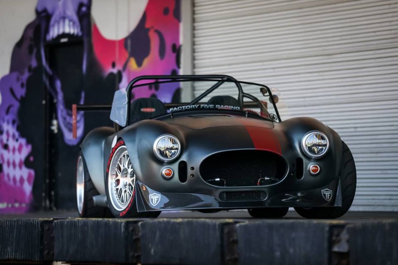 Video Factory Five Cobra Makes A Violent Impression On Thehoonigans