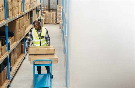 Voice Directed Warehousing Warehouse Order Picker Doing Batch Picking