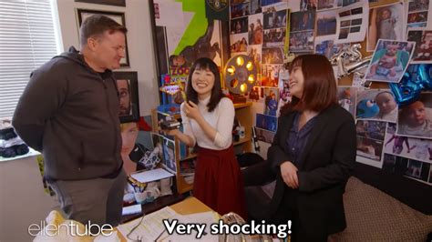 Watch Marie Kondo Tackle Ellen Writer S Messy Office