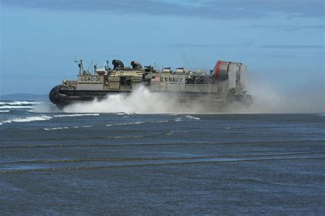 Watch Navy Practices Landing Hovercraft On Oregon Coast Kcby