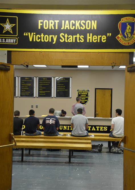 Welcome To The Army 120Th Provides First Steps For Recruits To Becoming Soldiers Article