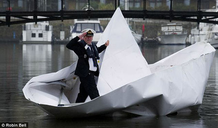 World S Largest Paper Boat Successfully Completes Maiden Voyage Techeblog